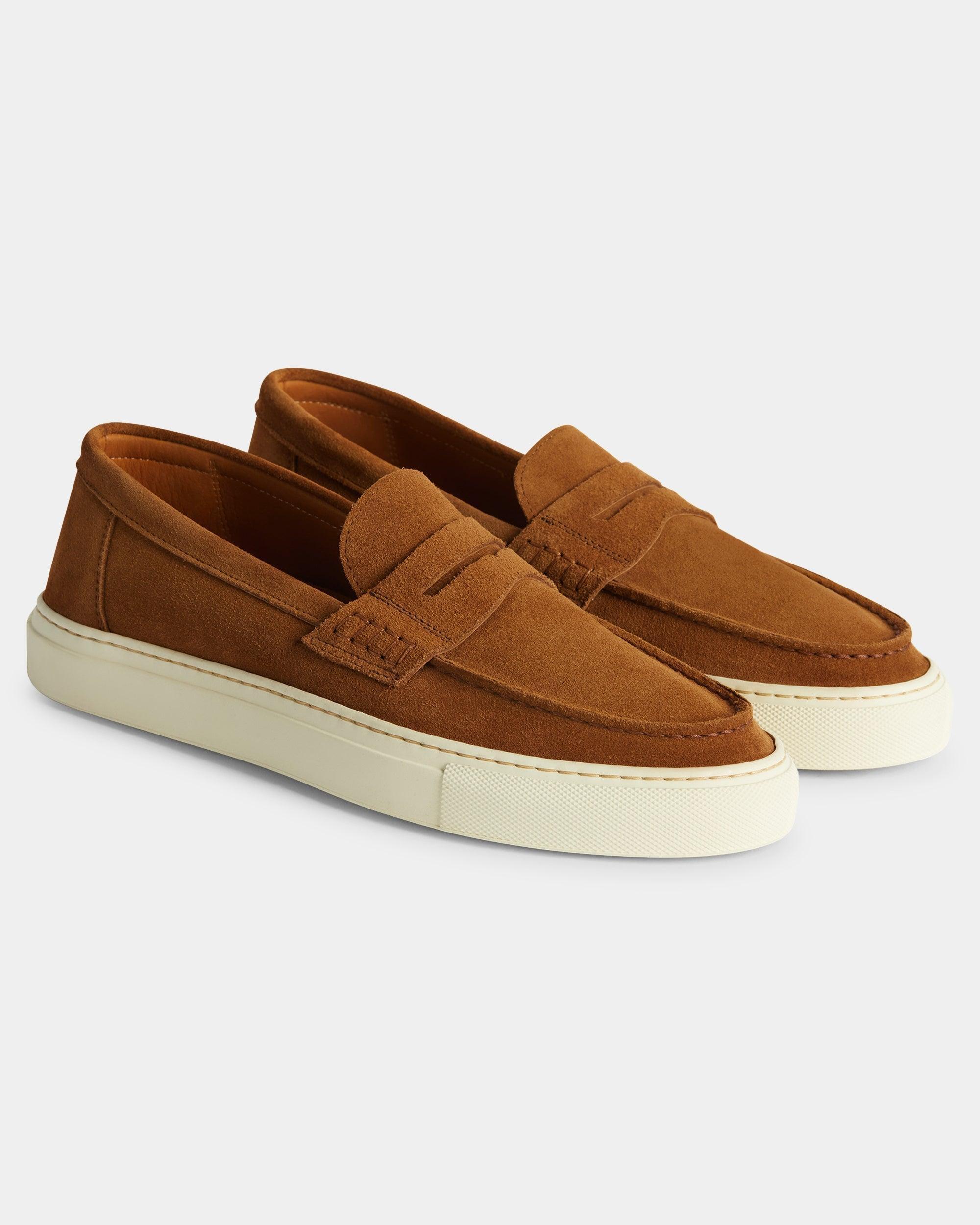 Mocassim Loafer em Camurça Marrom - Outlier