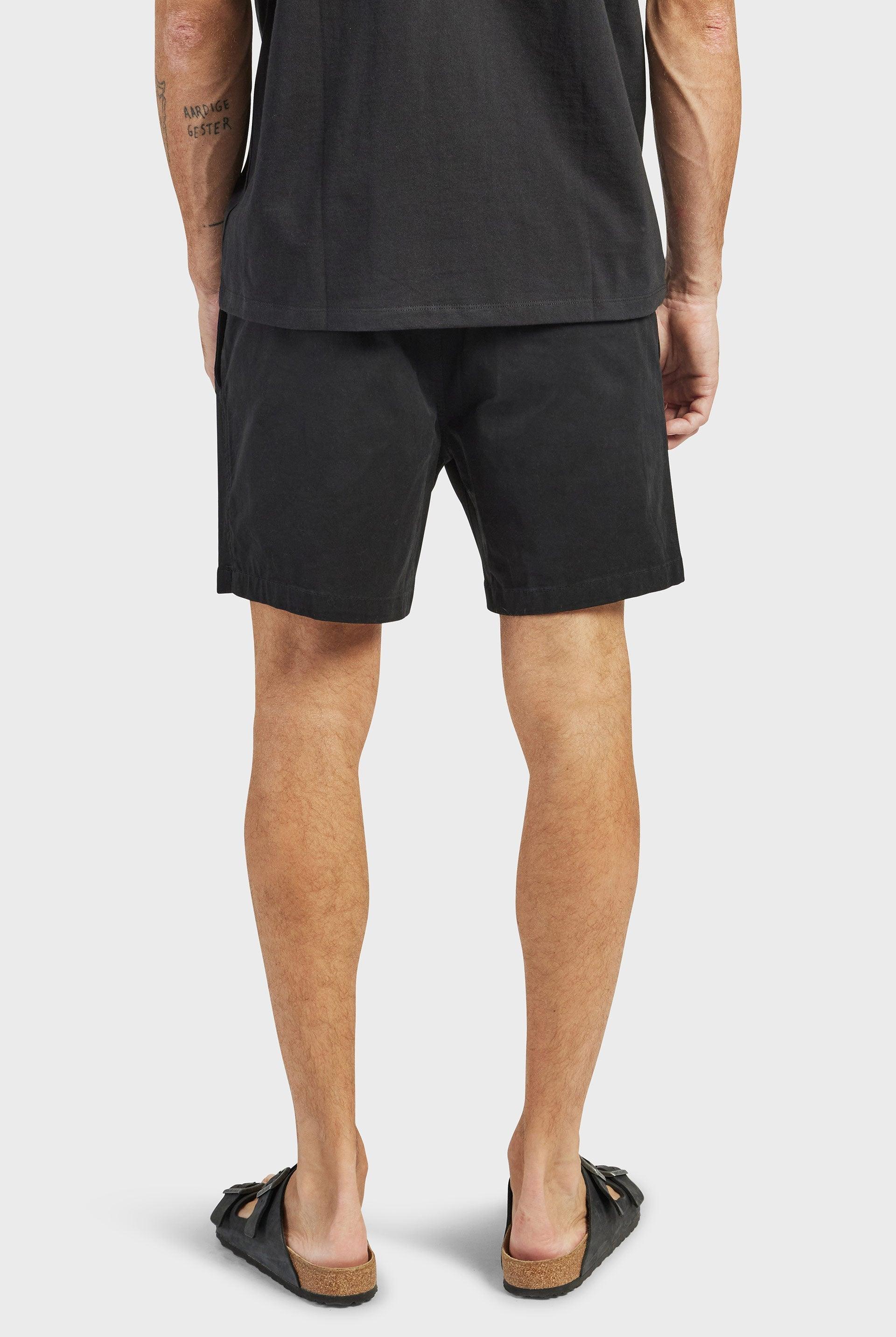 Short de Linho Leve e Elegante Preto - Outlier