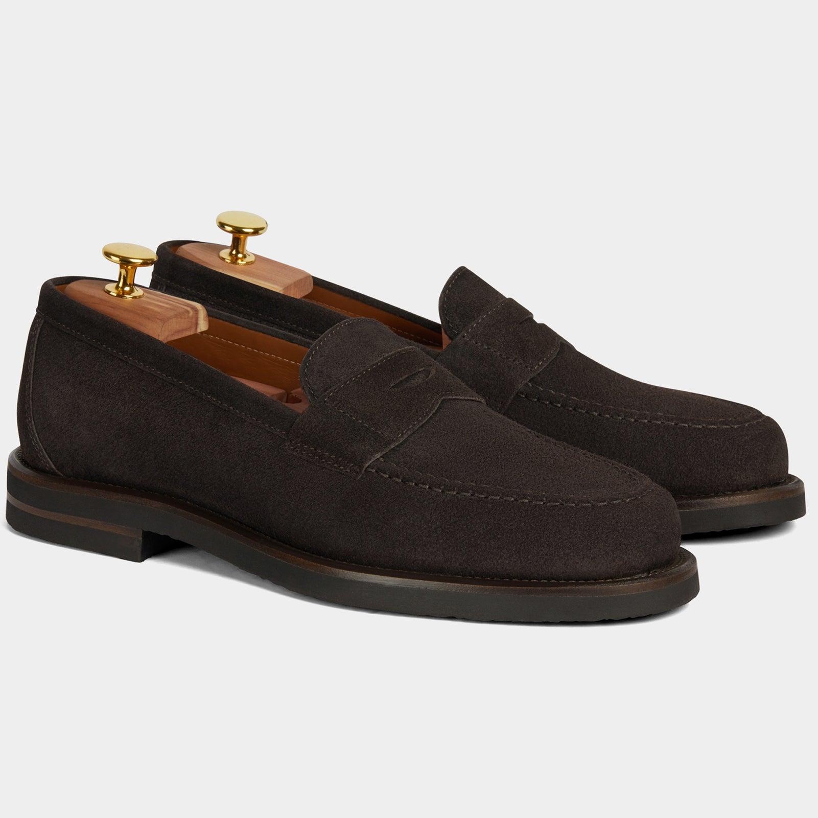 Mocassim Loafer em Camurça Marrom Escuro - Outlier