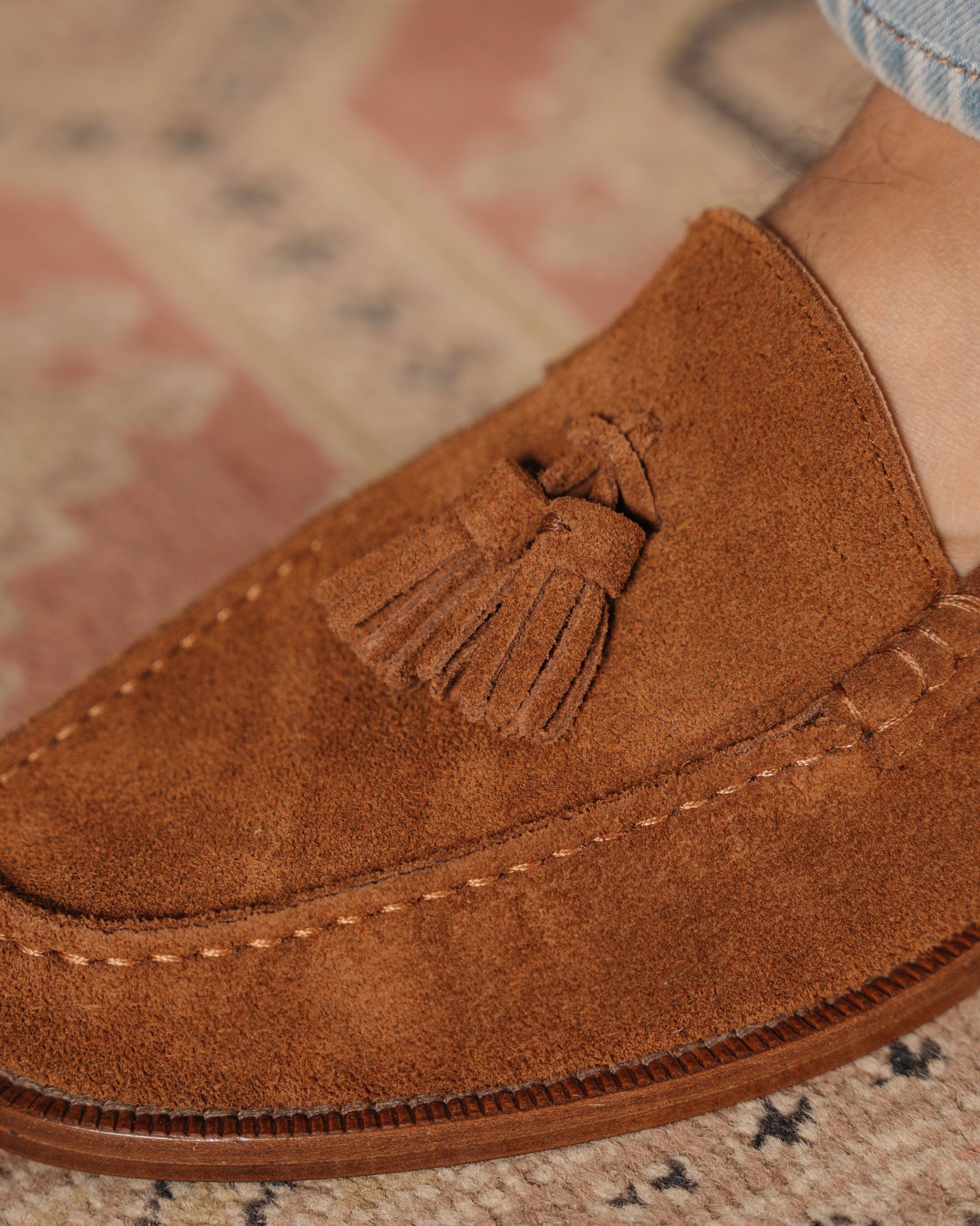 Mocassim Loafer em Camurça Marrom - Outlier