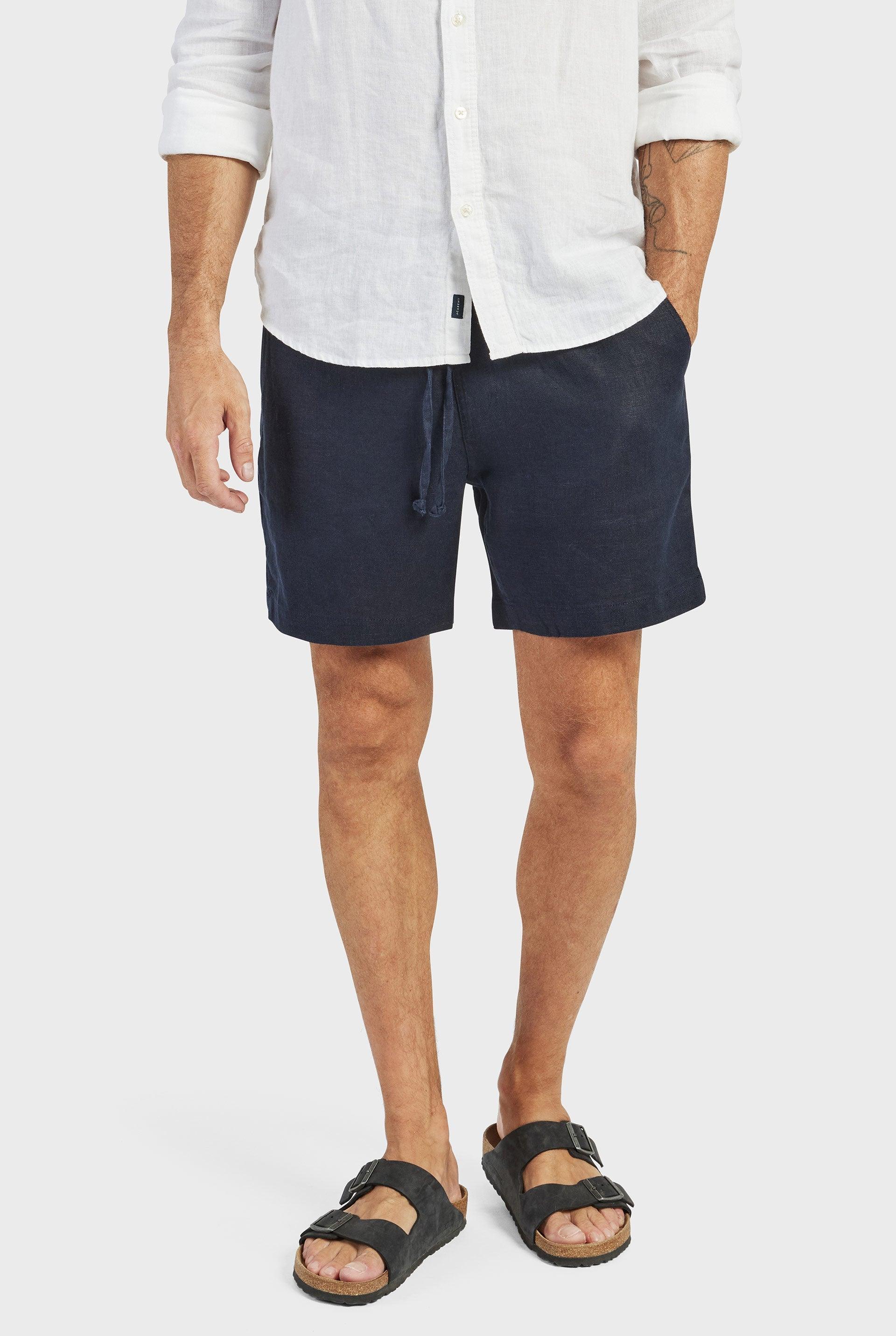 Short de Linho Leve e Elegante Azul Escuro - Outlier