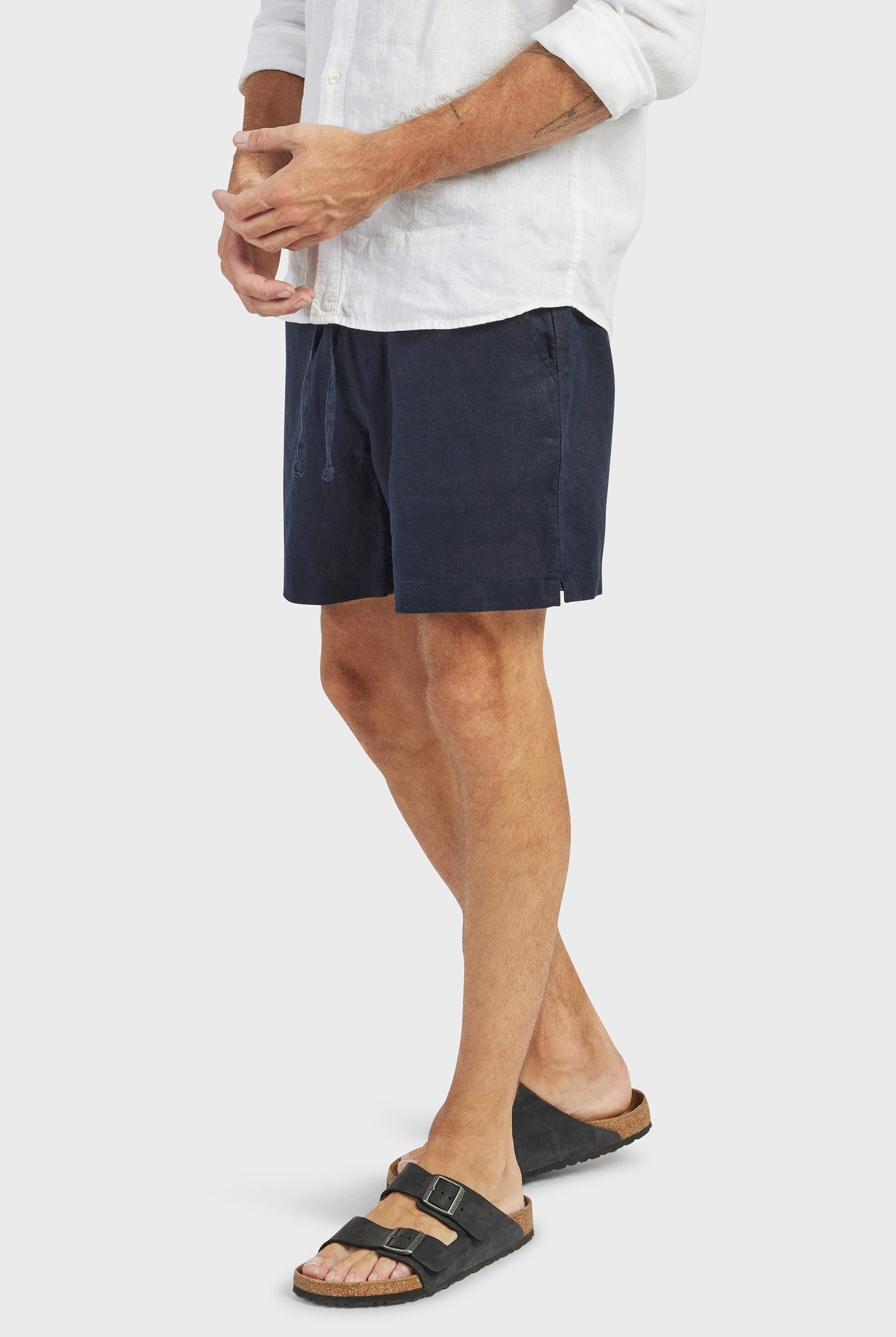 Short de Linho Leve e Elegante Azul Escuro - Outlier